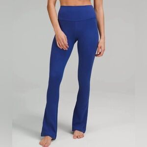 $125 Lululemon Psychic Blue Flare Pants Size 2